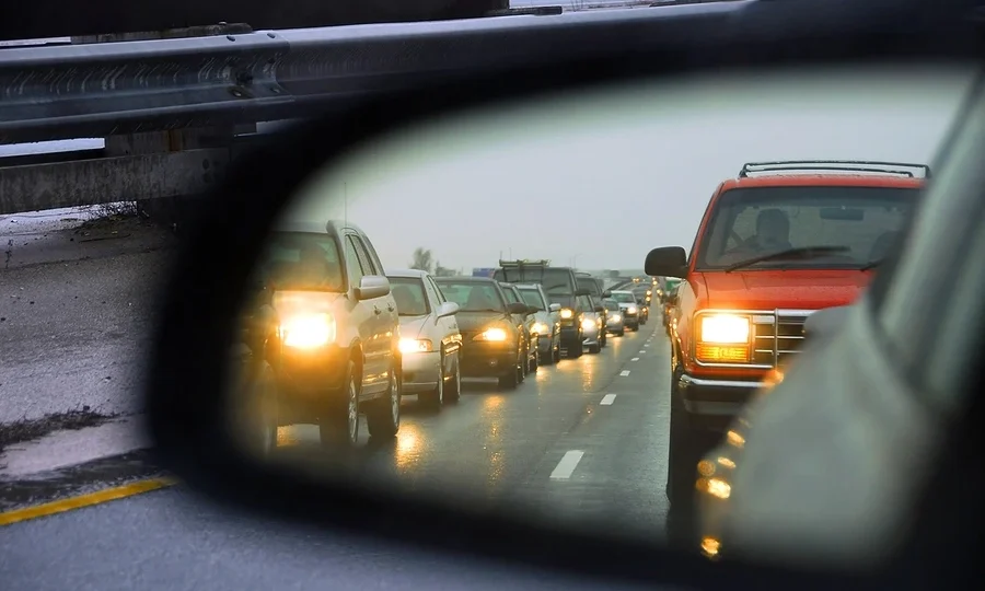 Traffic in Review mirror